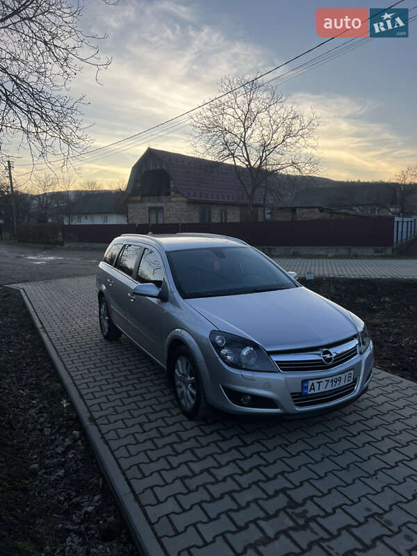 Универсал Opel Astra 2008 в Коломые
