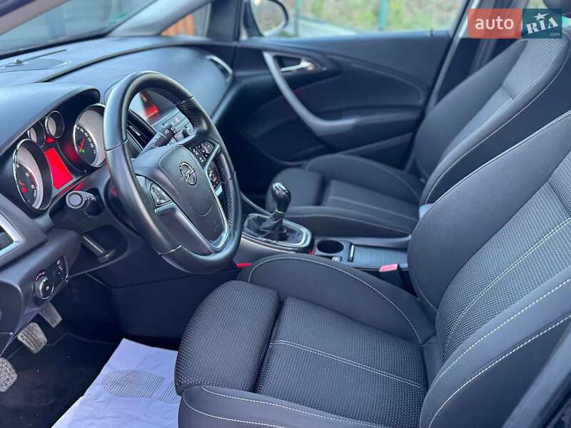 Универсал Opel Astra 2015 в Дрогобыче фото 51 Универсал Opel Astra 2015 в Дрогобыче