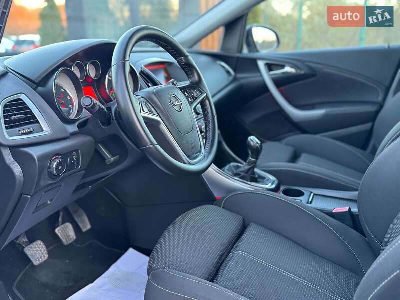 Универсал Opel Astra 2015 в Дрогобыче фото 60 Универсал Opel Astra 2015 в Дрогобыче