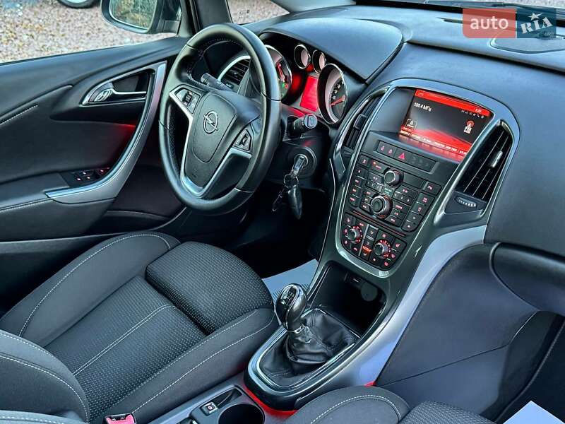 Универсал Opel Astra 2015 в Дрогобыче фото 64 Универсал Opel Astra 2015 в Дрогобыче