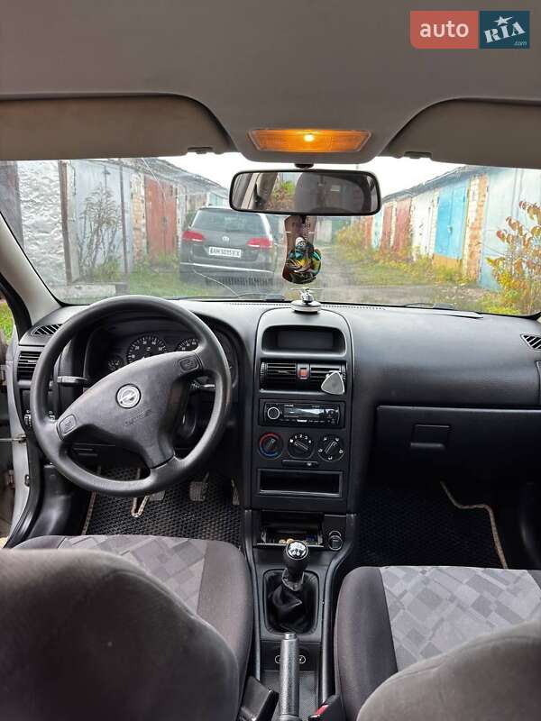 Седан Opel Astra 2008 в Житомире фото 9 Седан Opel Astra 2008 в Житомире