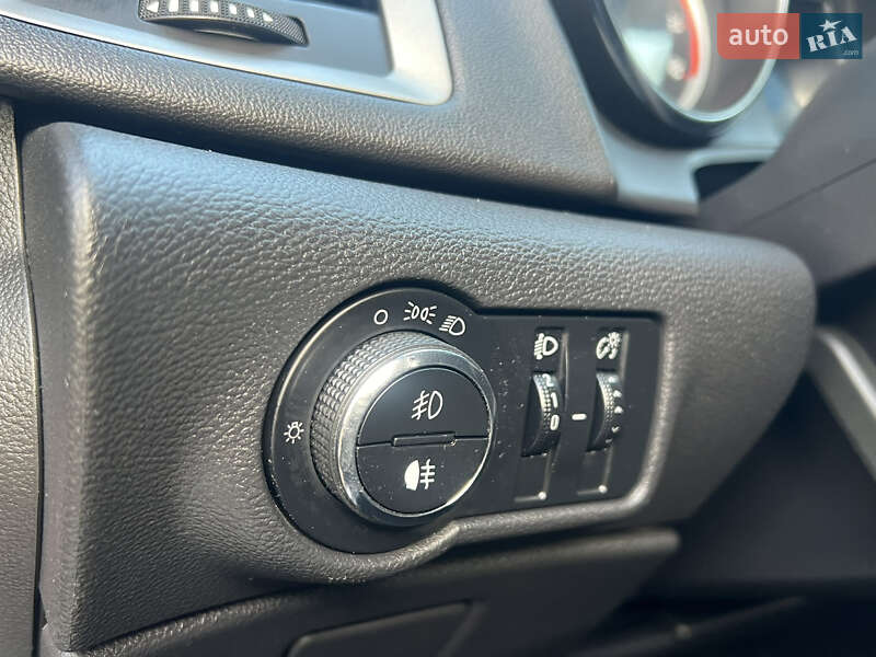 Хэтчбек Opel Astra 2011 в Хороле фото 62 Хэтчбек Opel Astra 2011 в Хороле