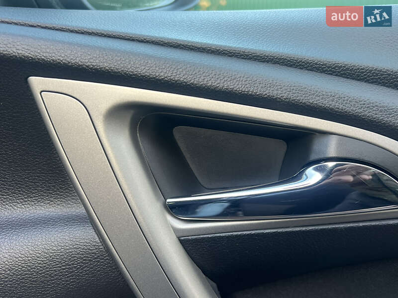 Хэтчбек Opel Astra 2011 в Хороле фото 100 Хэтчбек Opel Astra 2011 в Хороле