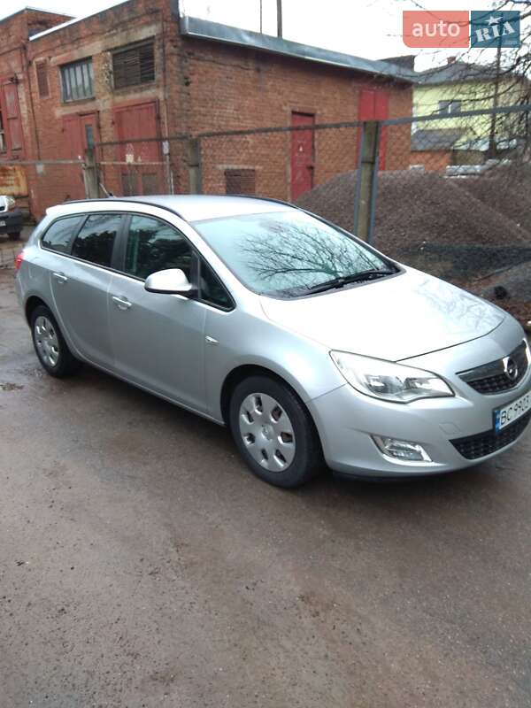 Универсал Opel Astra 2011 в Львове фото 7 Универсал Opel Astra 2011 в Львове