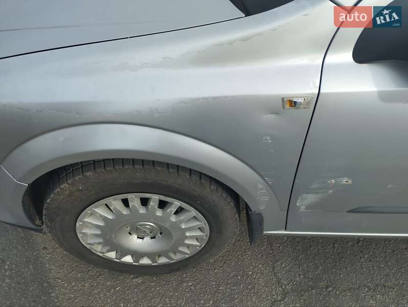 Хэтчбек Opel Astra 2008 в Ивано-Франковске фото 4 Хэтчбек Opel Astra 2008 в Ивано-Франковске