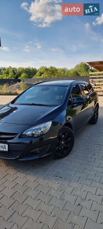 Универсал Opel Astra 2014 в Иршаве фото 12 Универсал Opel Astra 2014 в Иршаве