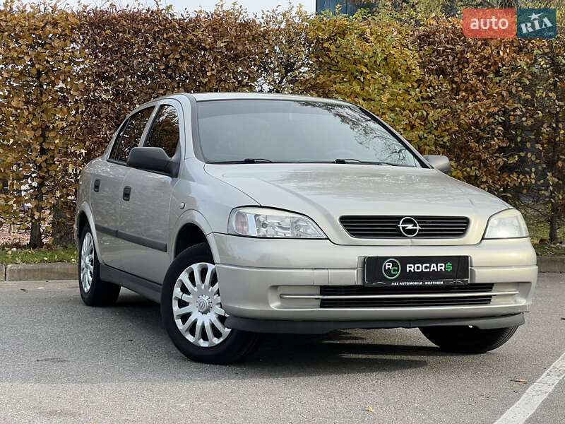 Opel Astra 2006