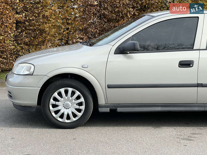 Седан Opel Astra 2006 в Києві фото 12 Седан Opel Astra 2006 в Києві