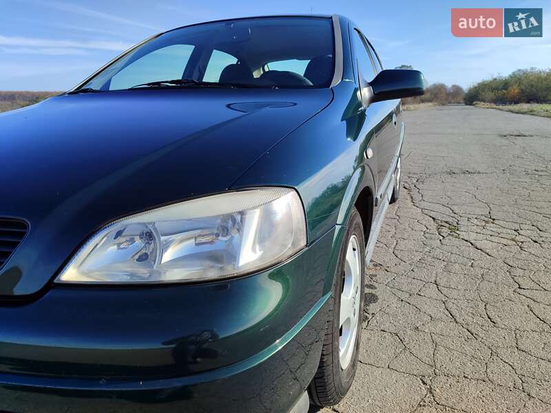 Хэтчбек Opel Astra 1999 в Баре