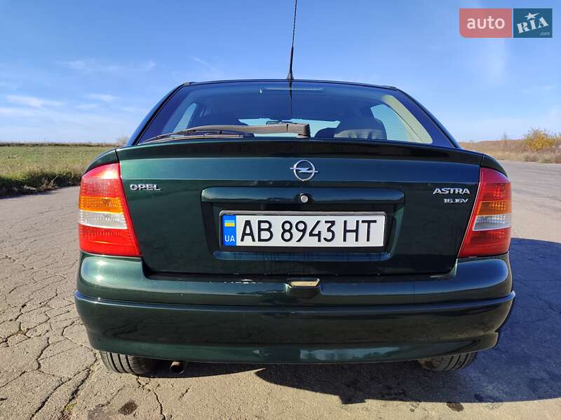 Хэтчбек Opel Astra 1999 в Баре
