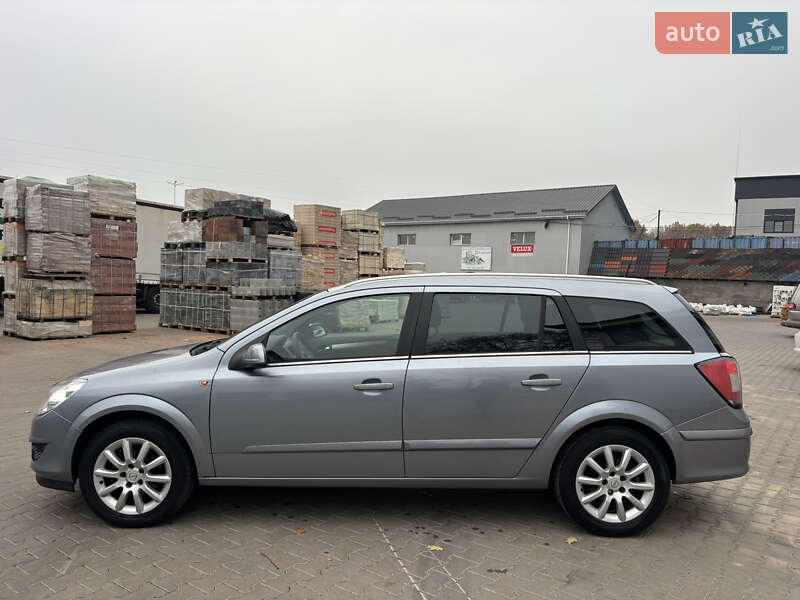 Универсал Opel Astra 2008 в Виннице