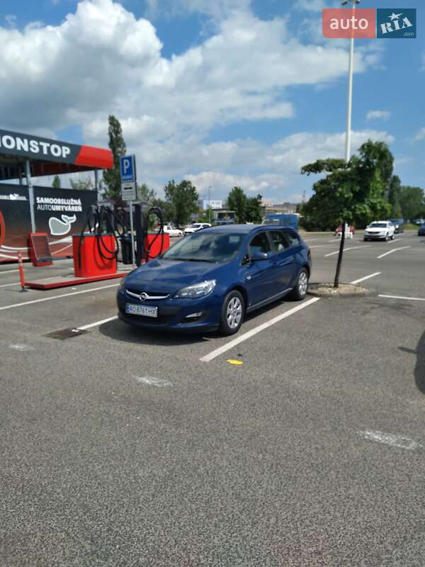 Универсал Opel Astra 2015 в Осии фото 8 Универсал Opel Astra 2015 в Осии