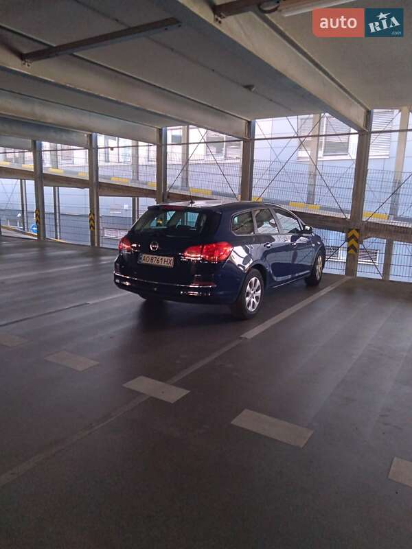 Универсал Opel Astra 2015 в Осии фото 10 Универсал Opel Astra 2015 в Осии