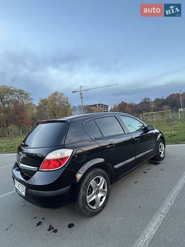 Хетчбек Opel Astra 2004 в Івано-Франківську фото 11 Хетчбек Opel Astra 2004 в Івано-Франківську