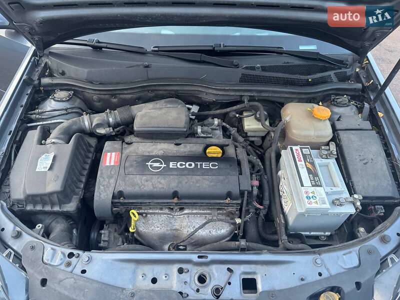 Хэтчбек Opel Astra 2006 в Киеве