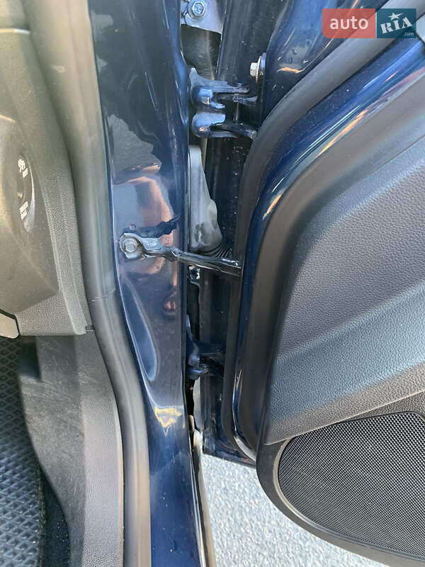 Універсал Opel Astra 2011 в Києві