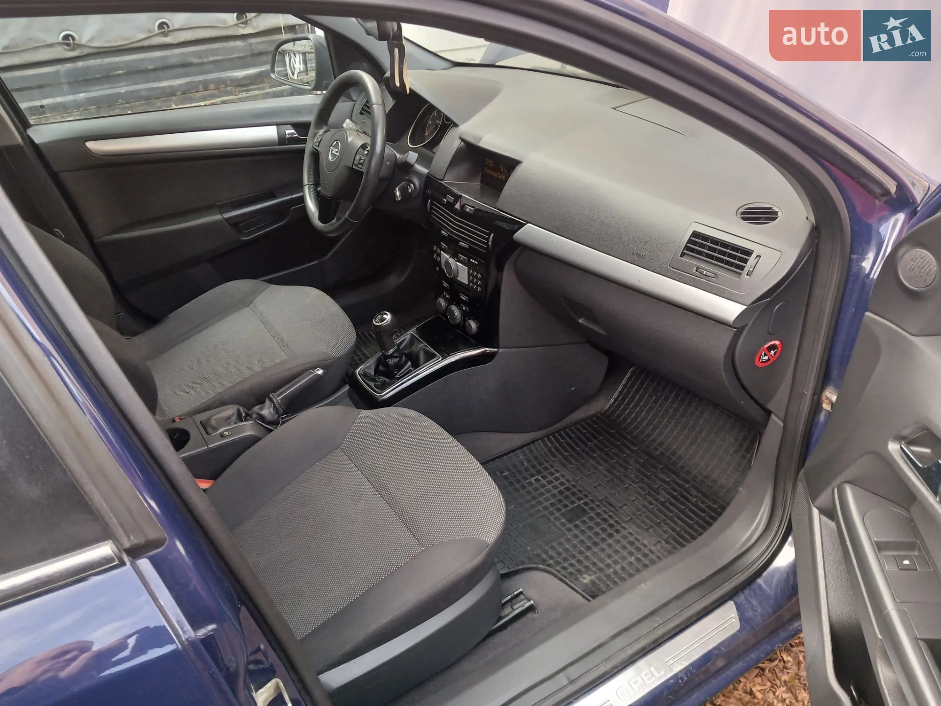 2010 Opel Astra - мініатюра 15
