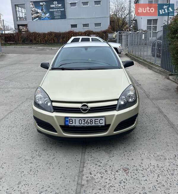 Хэтчбек Opel Astra 2005 в Кременчуге