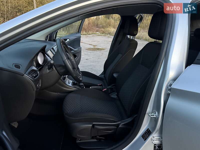 Хетчбек Opel Astra 2015 в Трускавці фото 48 Хетчбек Opel Astra 2015 в Трускавці