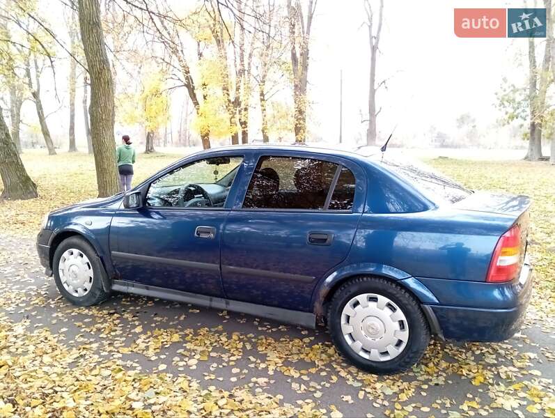 Седан Opel Astra 2005 в Володимирі фото 6 Седан Opel Astra 2005 в Володимирі
