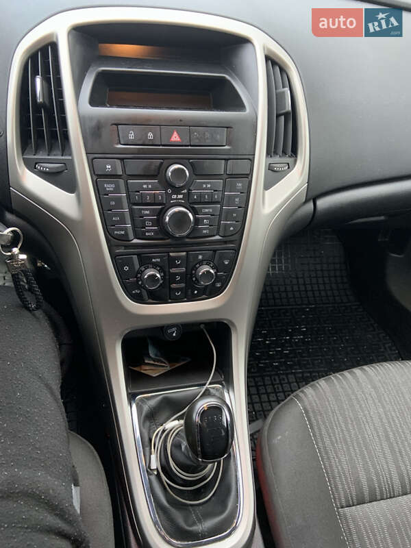 Универсал Opel Astra 2011 в Одессе фото 8 Универсал Opel Astra 2011 в Одессе