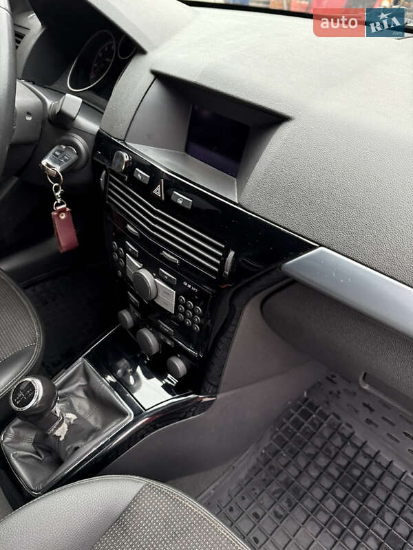 Универсал Opel Astra 2008 в Одессе