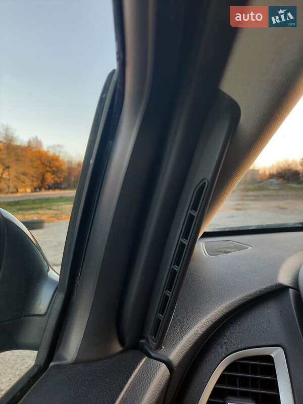 Хэтчбек Opel Astra 2011 в Лозовой