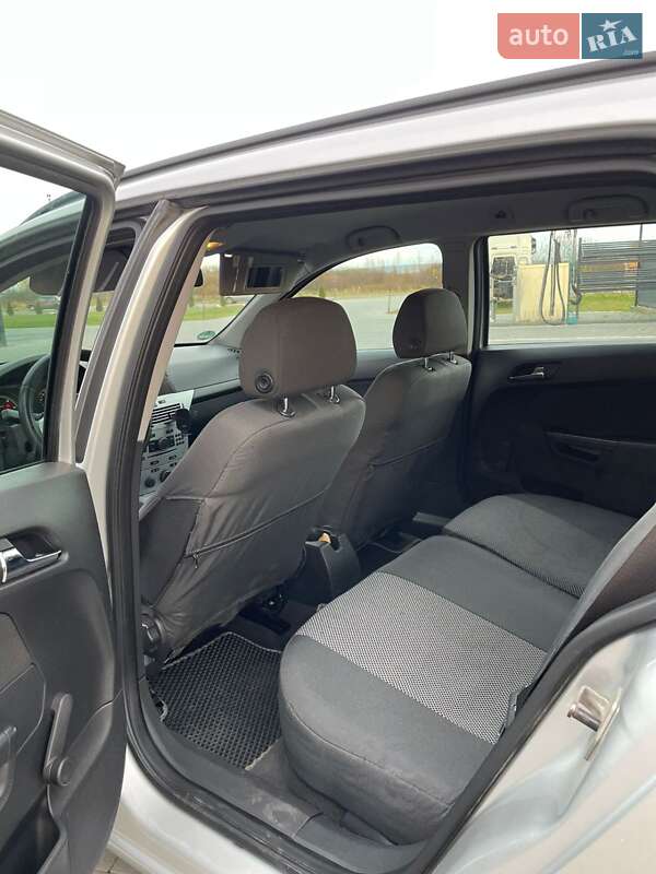 Универсал Opel Astra 2009 в Рожнятове фото 11 Универсал Opel Astra 2009 в Рожнятове