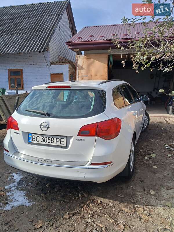 Универсал Opel Astra 2015 в Стрые фото 6 Универсал Opel Astra 2015 в Стрые
