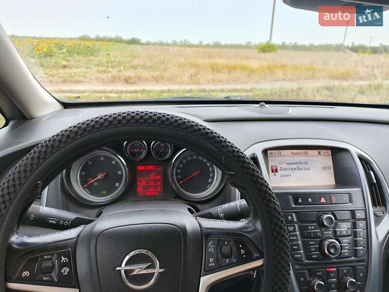 Универсал Opel Astra 2013 в Киеве фото 8 Универсал Opel Astra 2013 в Киеве