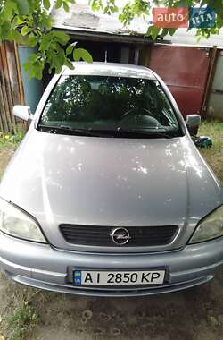 Седан Opel Astra 2000 в Киеве