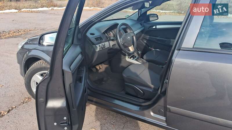 Универсал Opel Astra 2009 в Бахмаче