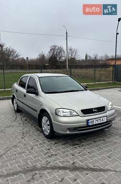 Седан Opel Astra 2008 в Виннице