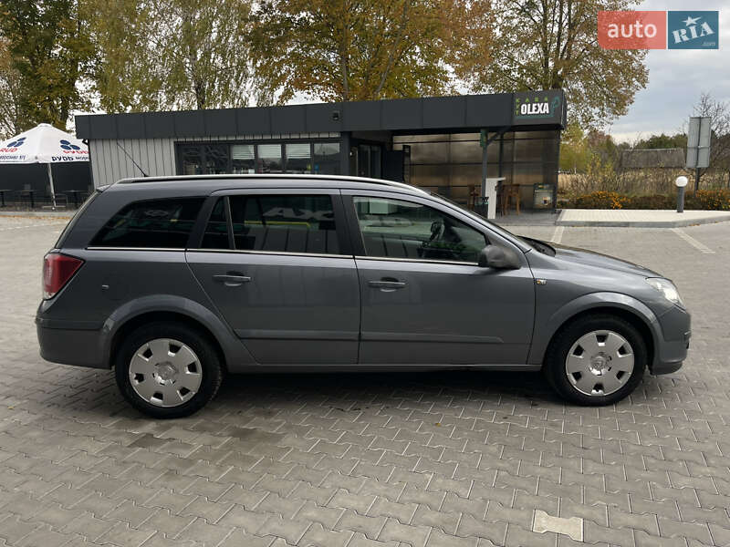 Універсал Opel Astra 2006 в Володимирі