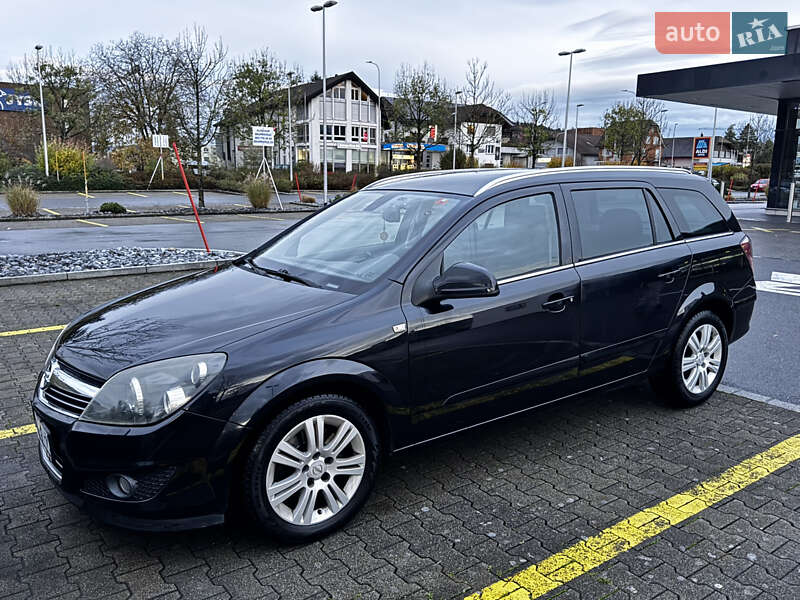 Универсал Opel Astra 2009 в Киеве