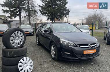 Універсал Opel Astra 2014 в Сумах
