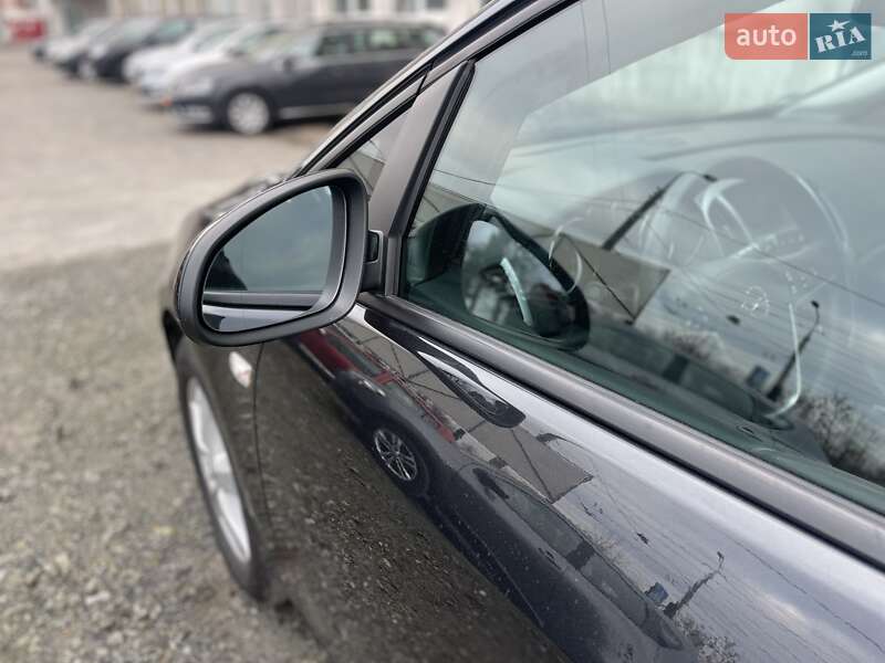 Універсал Opel Astra 2014 в Сумах