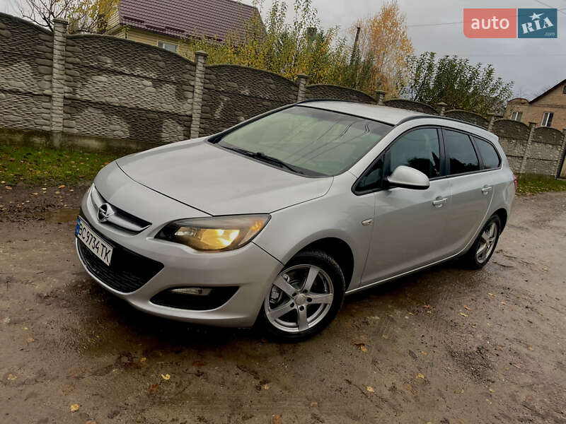 Универсал Opel Astra 2014 в Ровно фото 2 Универсал Opel Astra 2014 в Ровно