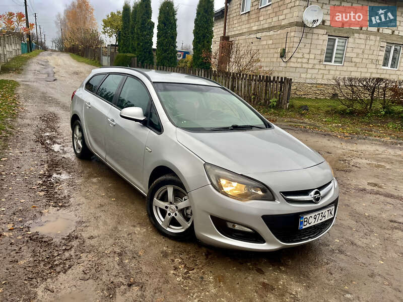 Универсал Opel Astra 2014 в Ровно фото 20 Универсал Opel Astra 2014 в Ровно