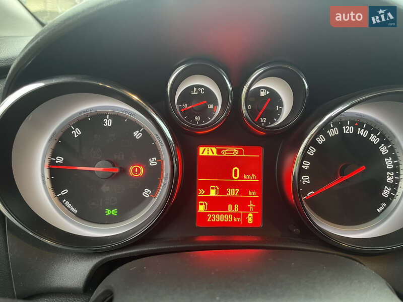 Универсал Opel Astra 2014 в Ровно фото 24 Универсал Opel Astra 2014 в Ровно