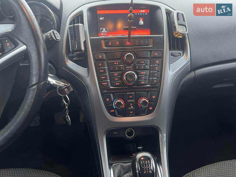 Универсал Opel Astra 2014 в Ровно фото 35 Универсал Opel Astra 2014 в Ровно