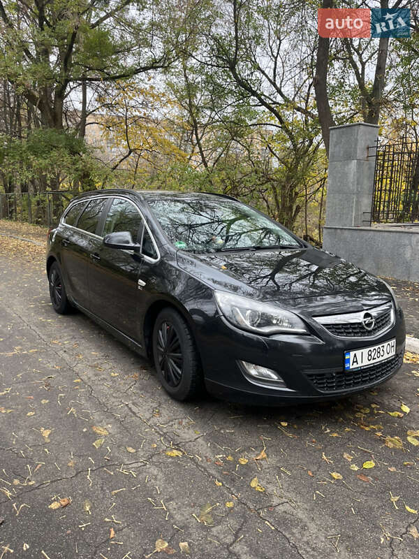Opel Astra 2012 Opel Astra 2012