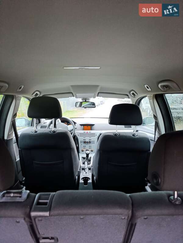 Универсал Opel Astra 2009 в Луцке фото 55 Универсал Opel Astra 2009 в Луцке
