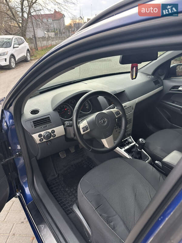 Універсал Opel Astra 2007 в Києві