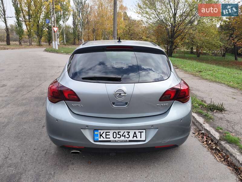 Хэтчбек Opel Astra 2010 в Кривом Роге фото 7 Хэтчбек Opel Astra 2010 в Кривом Роге