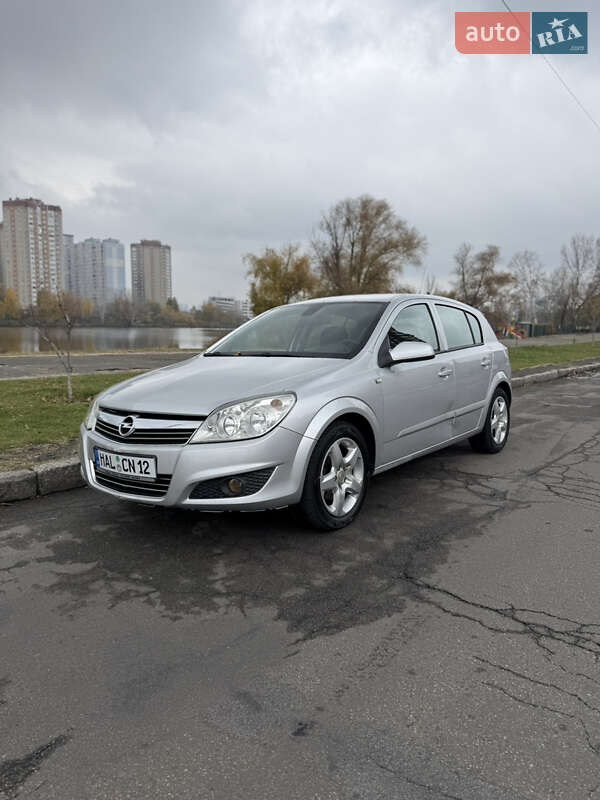 Хэтчбек Opel Astra 2008 в Киеве фото Хэтчбек Opel Astra 2008 в Киеве