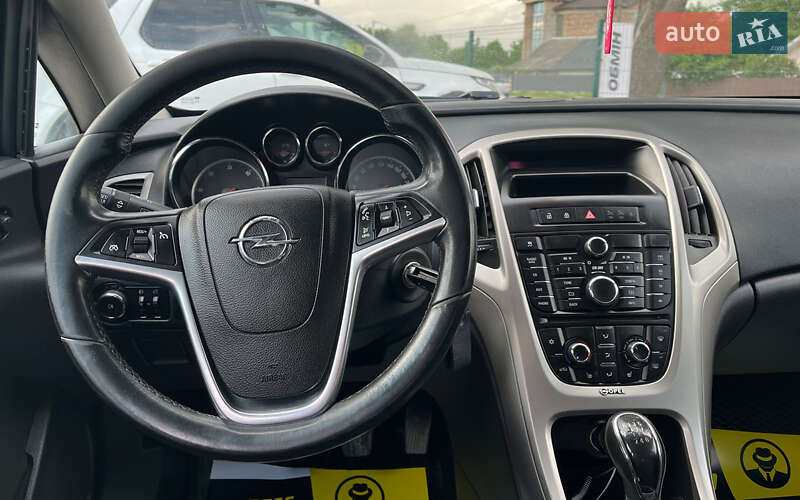 Универсал Opel Astra 2012 в Коломые