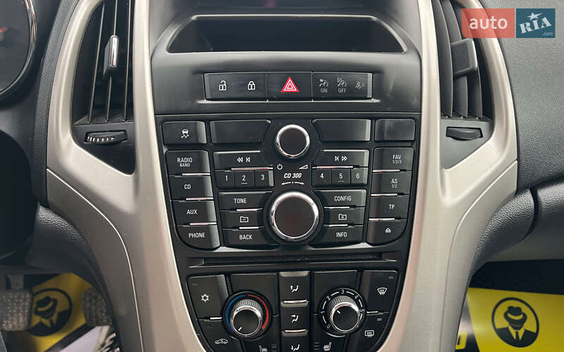 Универсал Opel Astra 2012 в Коломые