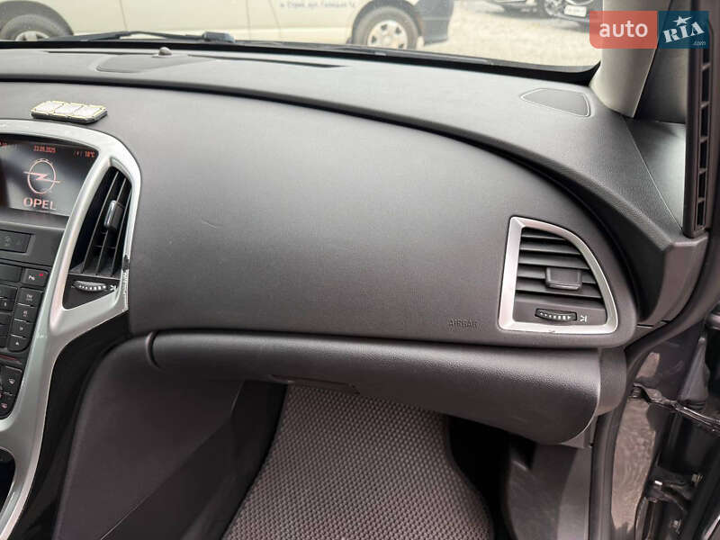 Универсал Opel Astra 2011 в Стрые фото 26 Универсал Opel Astra 2011 в Стрые