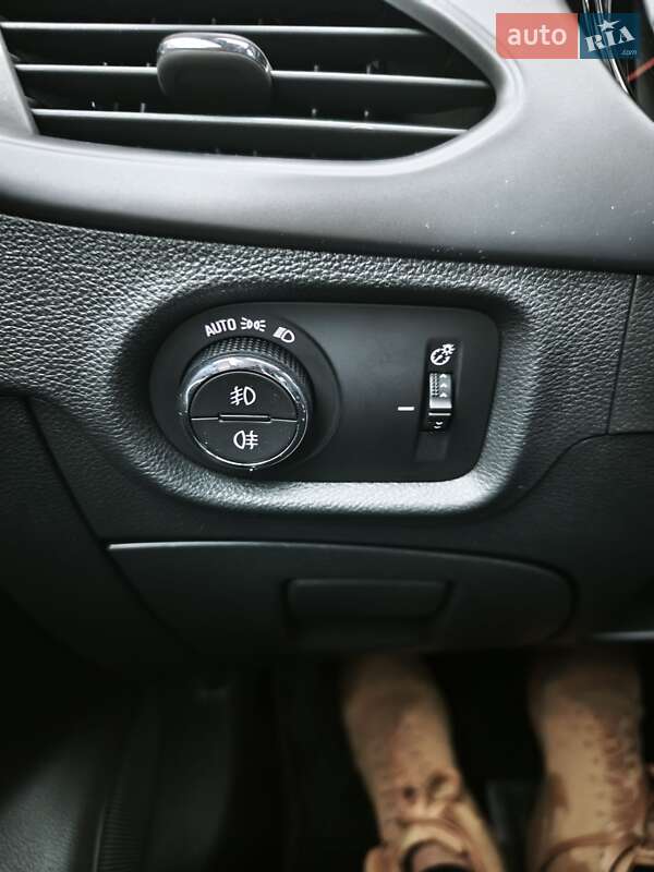 Универсал Opel Astra 2017 в Броварах фото 6 Универсал Opel Astra 2017 в Броварах